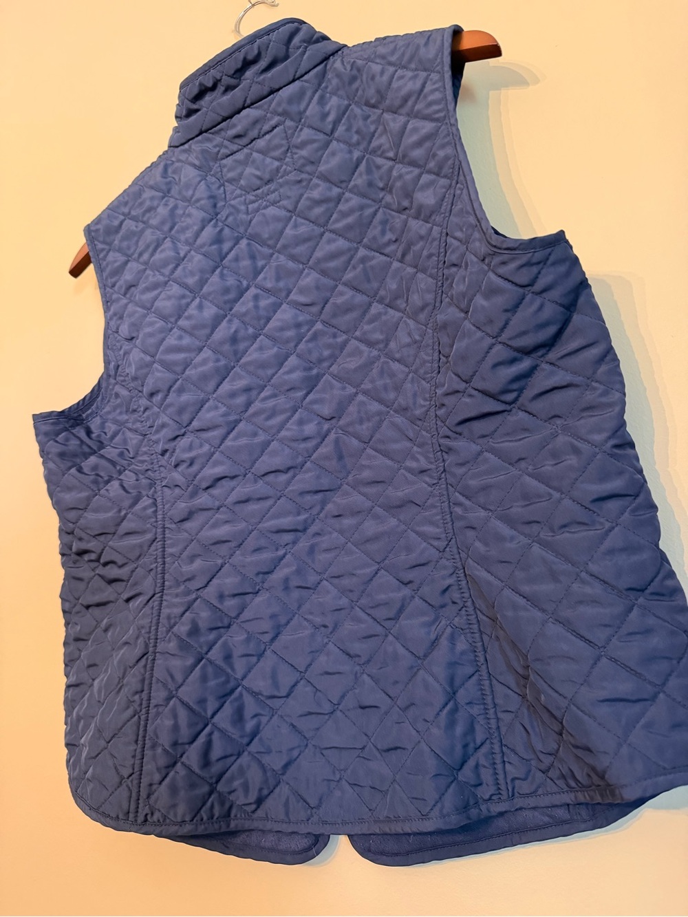 Van Huesen Navy Puffer Vest - Picture 5 of 5